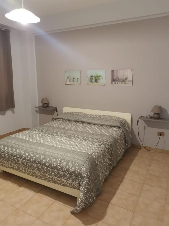 Вілла Antigone Holiday House Монделло Екстер'єр фото