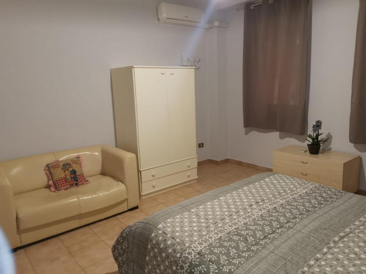 Вілла Antigone Holiday House Монделло Екстер'єр фото