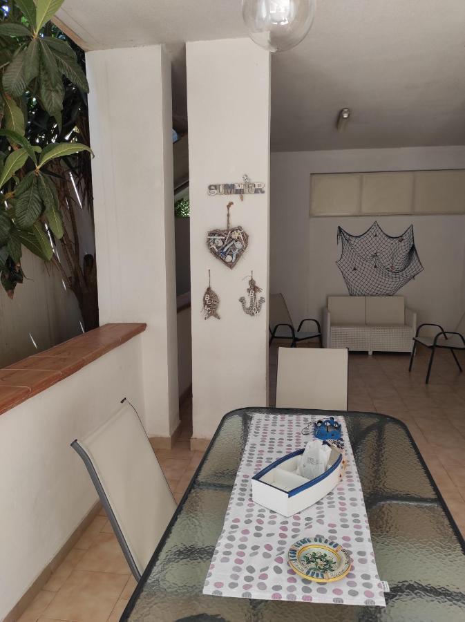Вілла Antigone Holiday House Монделло Екстер'єр фото